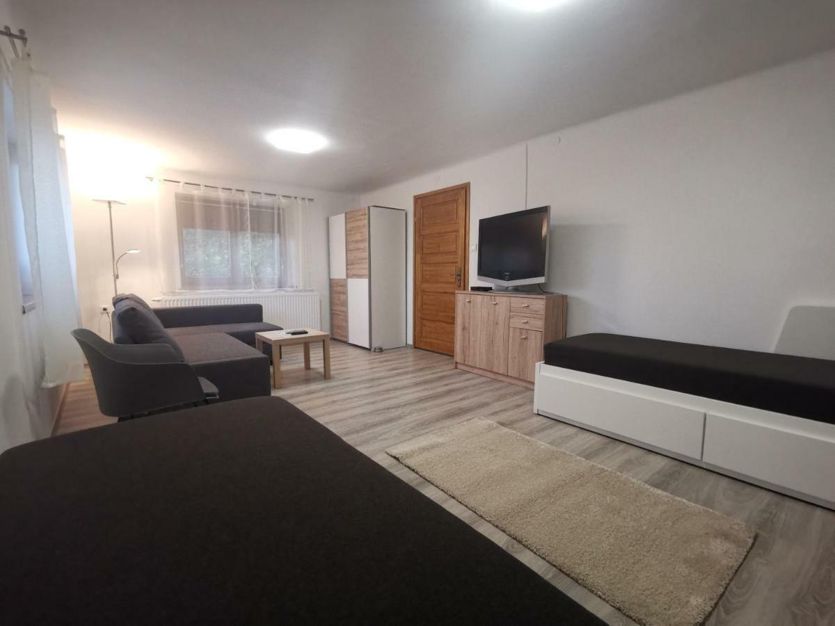 Szent Erzsebet Apartmanhaz Kecskemet Ngoại thất bức ảnh